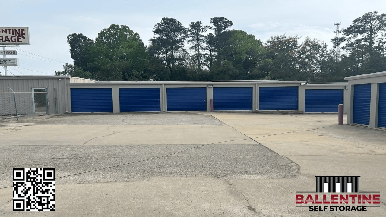 Drive-up storage access for easy loading