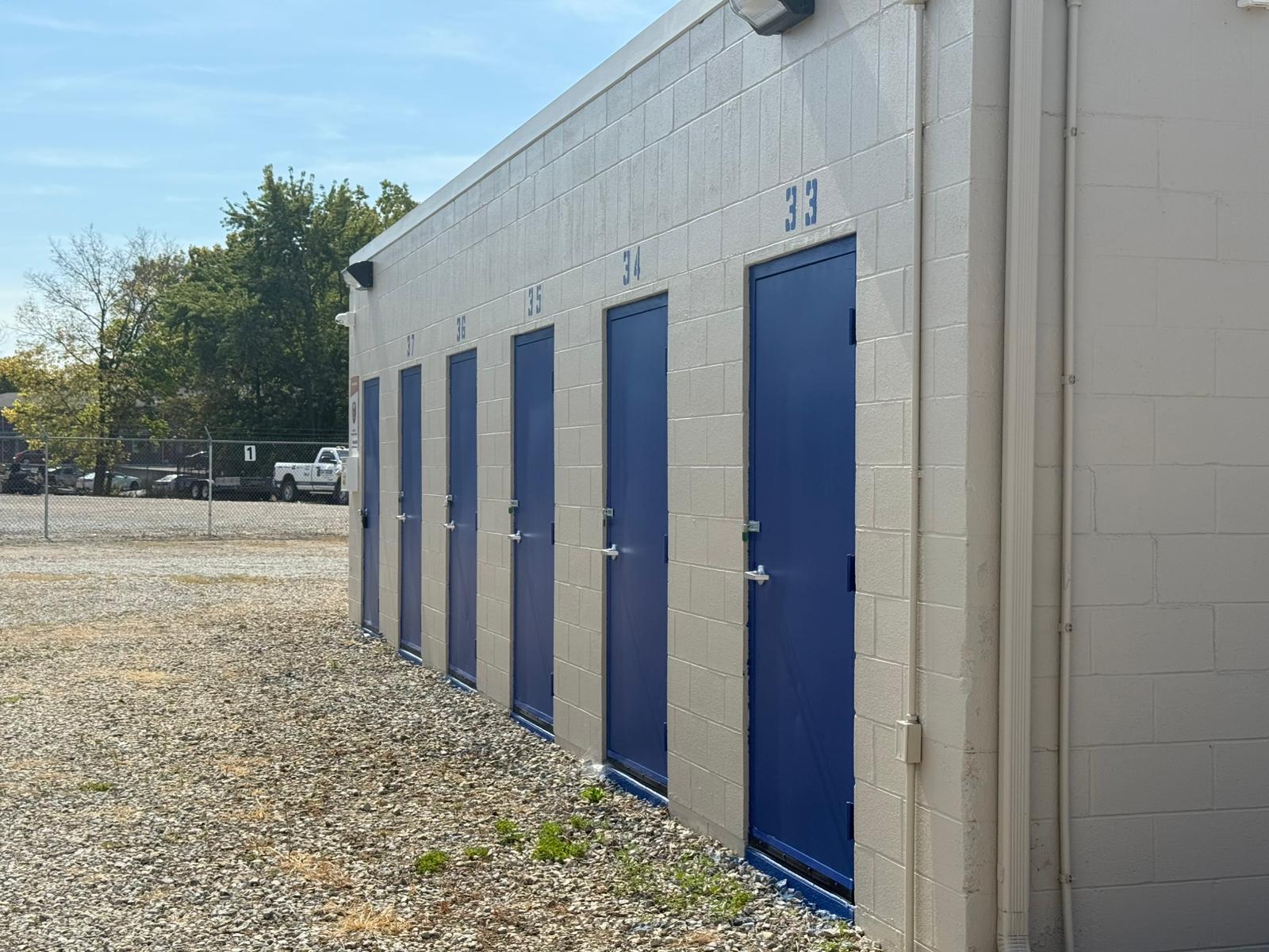 24/7 access gate system for customer convenience