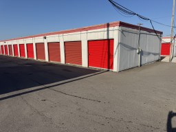 Drive-up 10x10 and 10x20 storage units for household loading at Yukon Self Storage